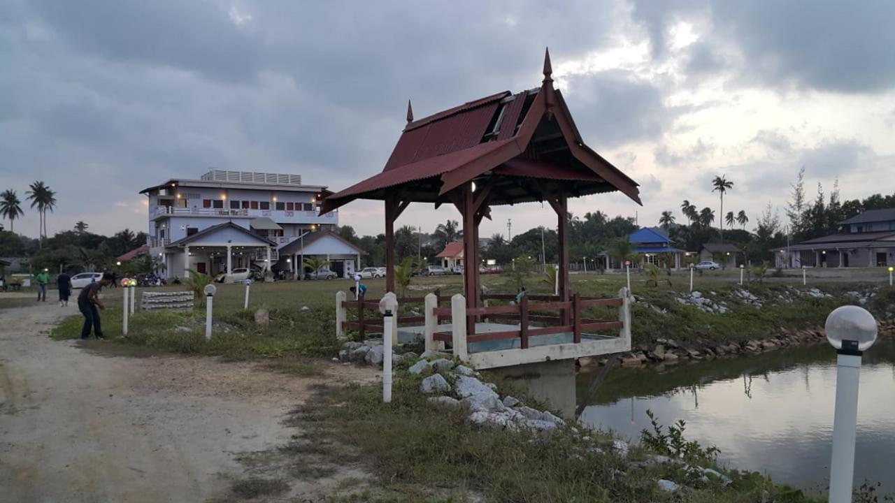 Kanza Beach Inn Marang Bagian luar foto