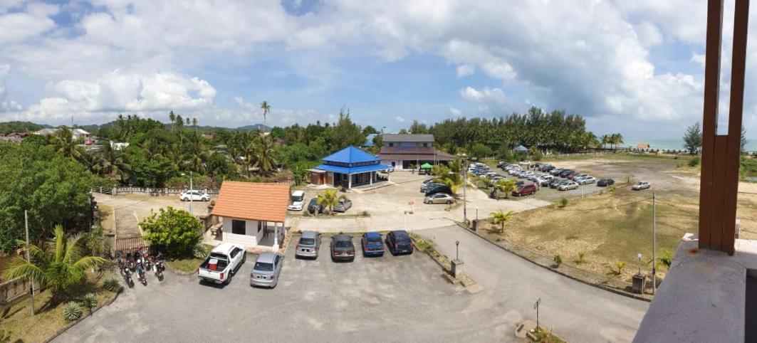 Kanza Beach Inn Marang Bagian luar foto