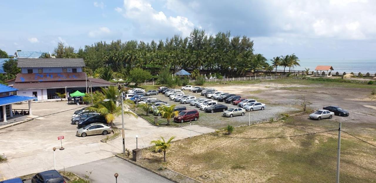 Kanza Beach Inn Marang Bagian luar foto