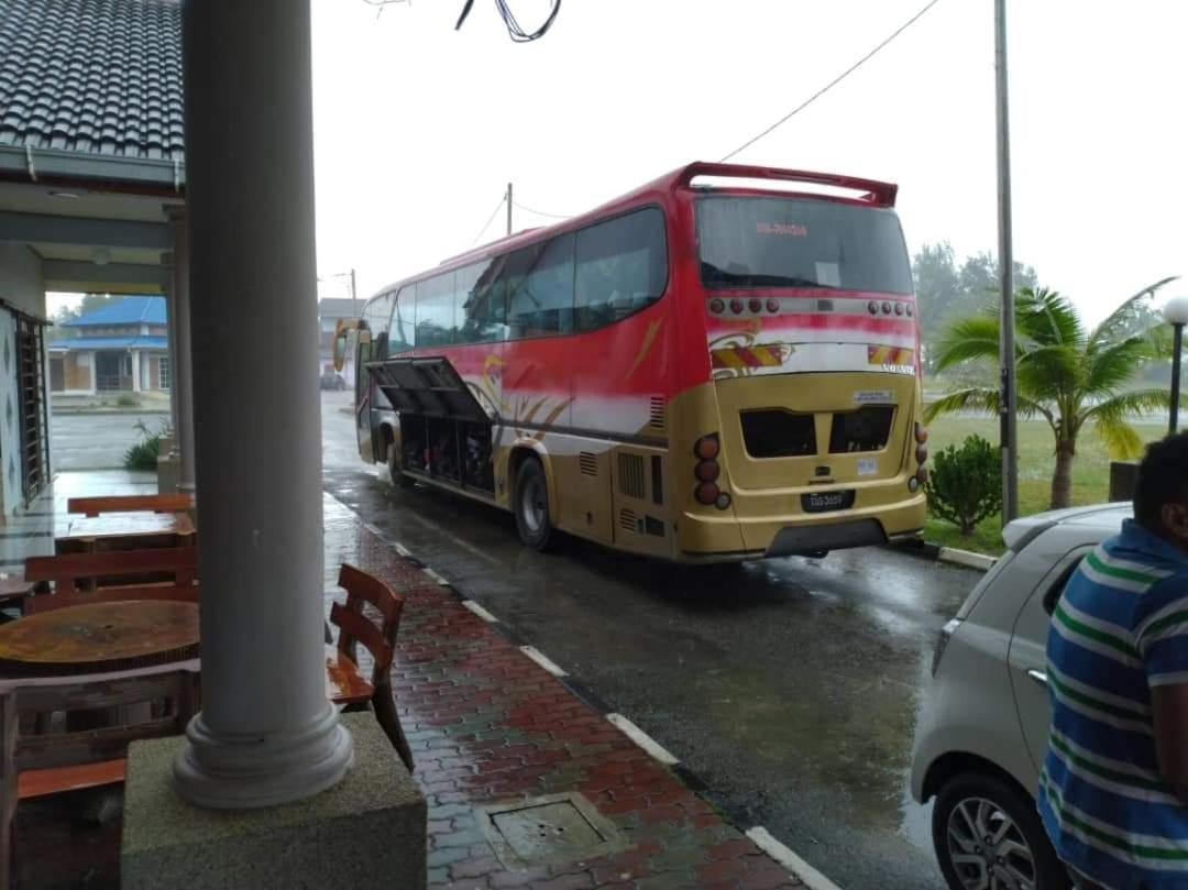 Kanza Beach Inn Marang Bagian luar foto
