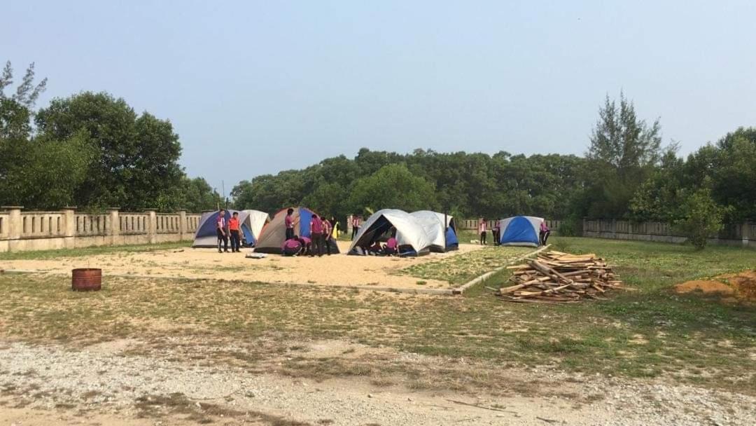 Kanza Beach Inn Marang Bagian luar foto