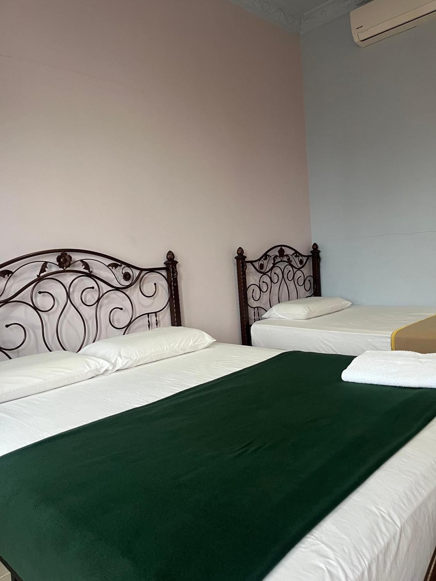 Kanza Beach Inn Marang Bagian luar foto