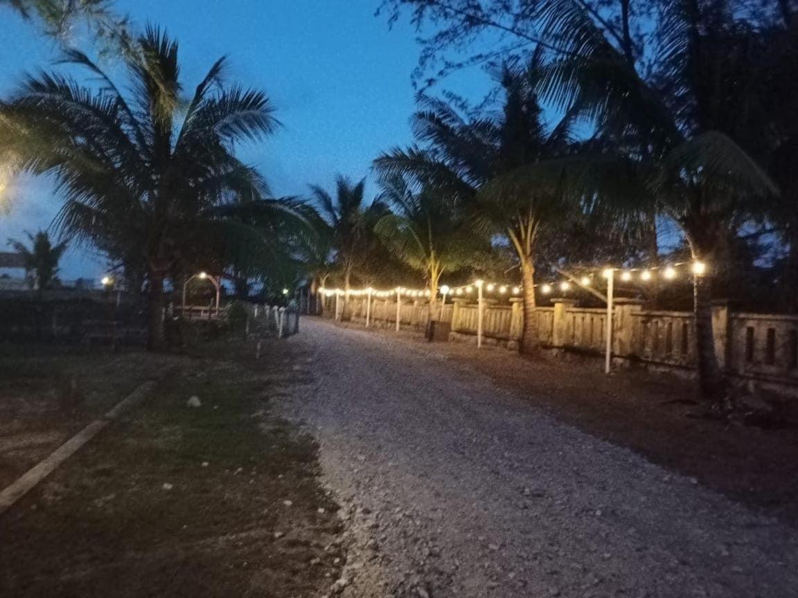 Kanza Beach Inn Marang Bagian luar foto