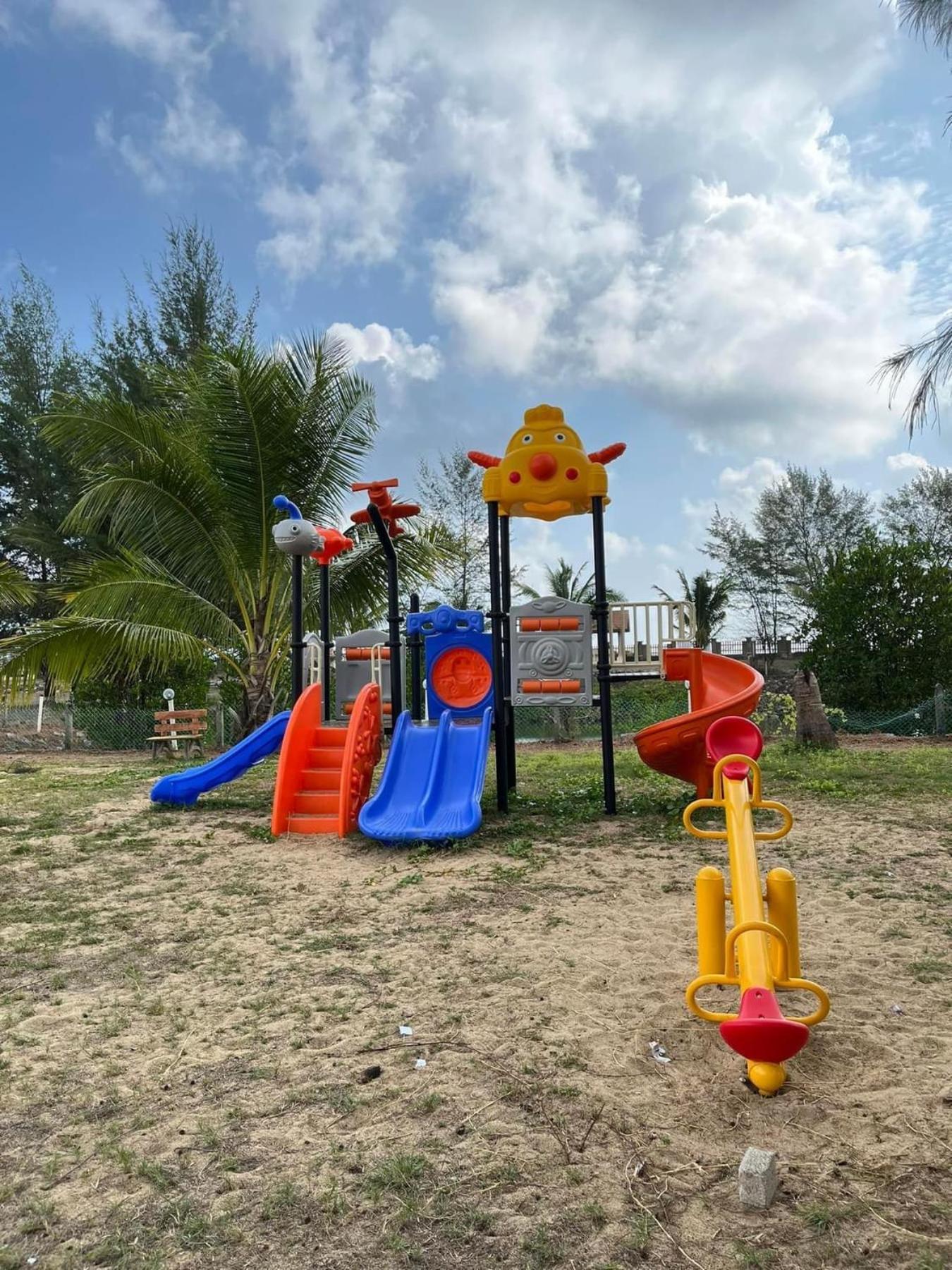 Kanza Beach Inn Marang Bagian luar foto